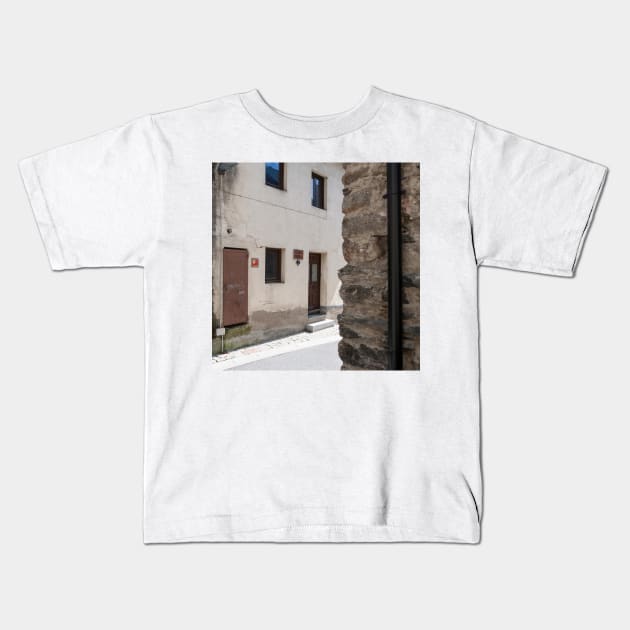 Encamp Old Town Kids T-Shirt by ansaharju